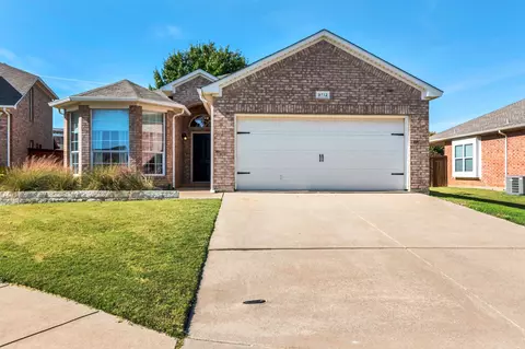3712 Brandywine Ln, Fort Worth, TX 76244