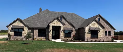 6011 Maplewood Blvd, Midlothian, TX 76065