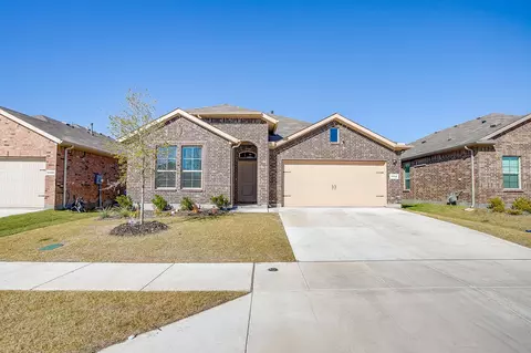 5452 Gold Pond Dr, Fort Worth, TX 76179