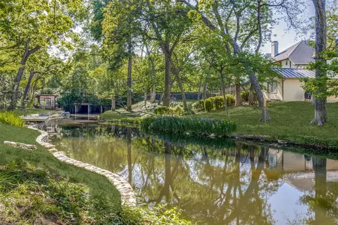 7031 N Janmar Dr, Dallas, TX 75230