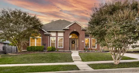 2700 Rochelle Dr, Mckinney, TX 75070