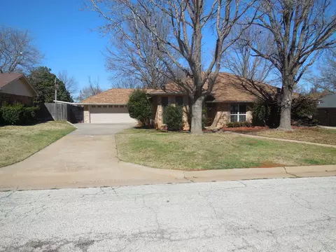 105 Mustang Dr, Graham, TX 76450