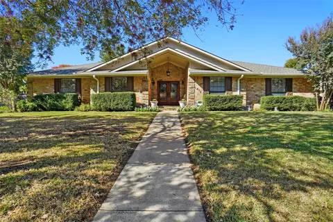 1206 Oakwood Trl, Southlake, TX 76092