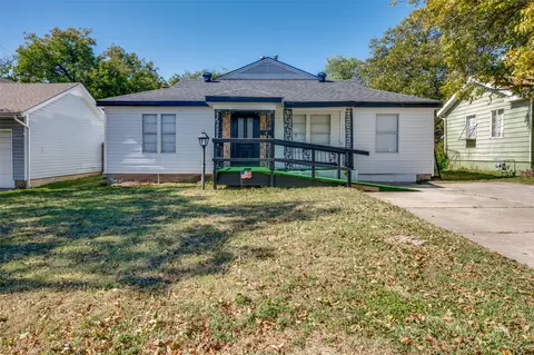 733 SE 3rd St, Grand Prairie, TX 75051