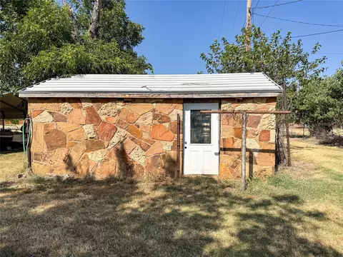 Exterior - 809 W 3rd St, Cisco, TX 76437 photo 18 of 20