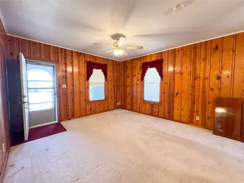 Living - 809 W 3rd St, Cisco, TX 76437 photo 2 of 3
