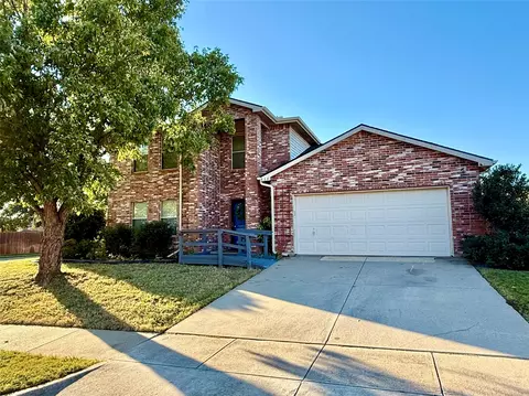 930 Dunkirk Ln, Arlington, TX 76017