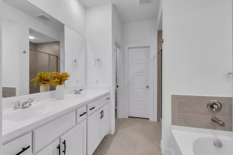 Entry Way - 704 8th St, Argyle, TX 76226 photo 4 of 7