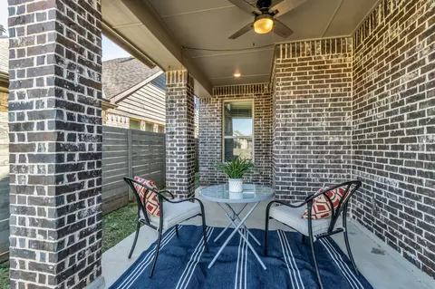 Exterior - 704 8th St, Argyle, TX 76226 photo 6 of 8