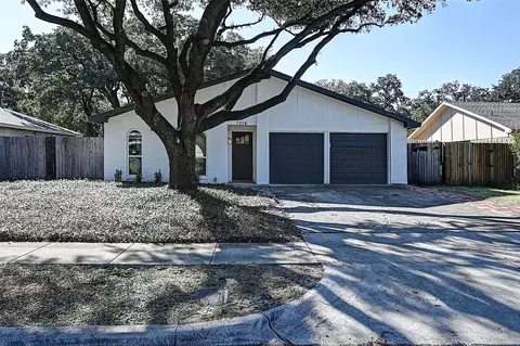 1214 Brownwood Dr, Lewisville, TX 75067