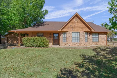 122 Bull Durham Rd, Wills Point, TX 75169