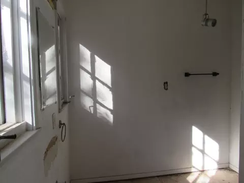 Bath - 3210 Proctor Ave, Waco, TX 76708 photo 3 of 4