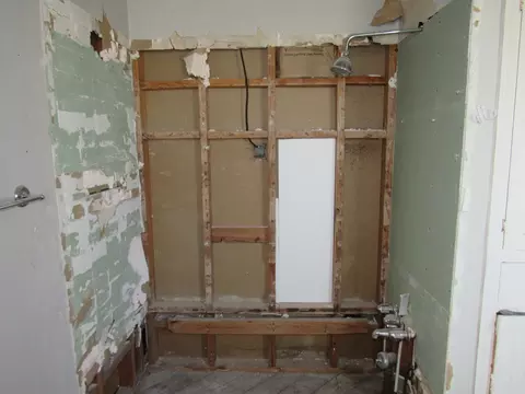 Bath - 3210 Proctor Ave, Waco, TX 76708 photo 2 of 4
