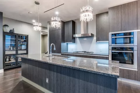 3130 N Harwood St #1903, Dallas, TX 75201