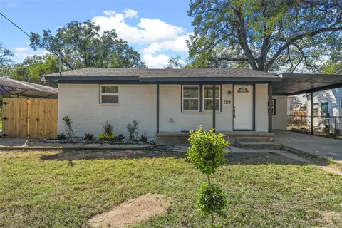 1312 Nealton St, Bellmead, TX 76705