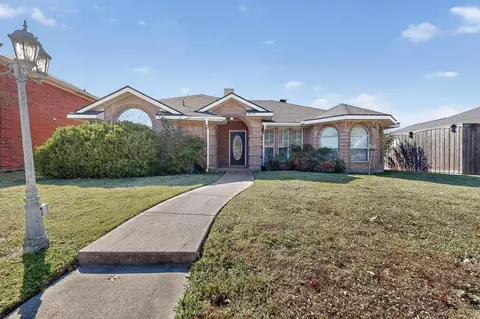 8510 Hartford Dr, Rowlett, TX 75089