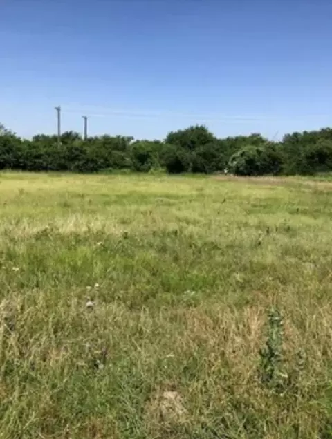 308 E Vaughn Rd, Cleburne, TX 76031 photo 3