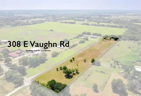 308 E Vaughn Rd, Cleburne, TX 76031