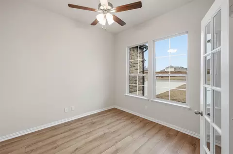 1132 Trinity Dr, Springtown, TX 76082 photo 6