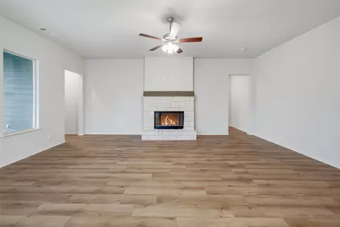 1132 Trinity Dr, Springtown, TX 76082 photo 18