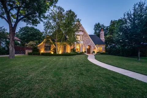 8446 San Benito Way, Dallas, TX 75218