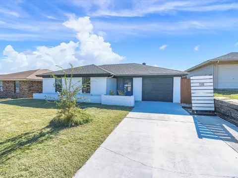 118 Black Forest Dr, Weatherford, TX 76086
