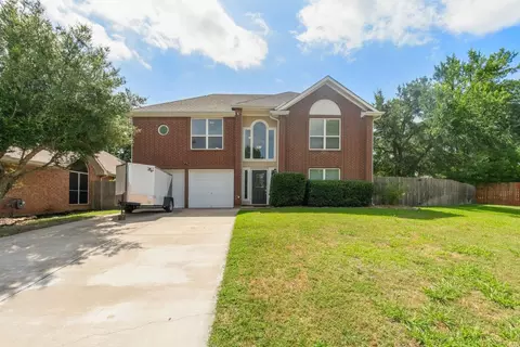 4548 Queenswood Dr, Grand Prairie, TX 75052