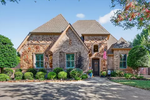 3208 Glade Pointe Ct, Hurst, TX 76054