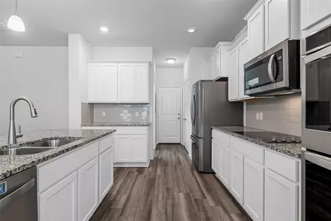 Entry Way - 6201 Elephant Butte Dr, Waco, TX 76708 photo 4 of 5