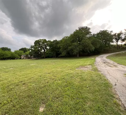 900 Squaw Creek Rd, Willow Park, TX 76087