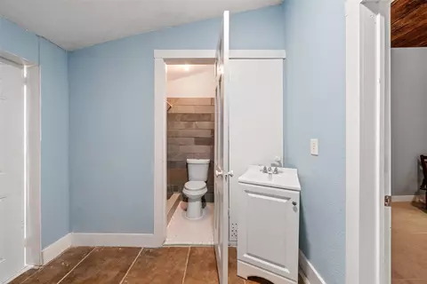 Entry Way - 2805 Parrott Ave, Waco, TX 76707 photo 3 of 3