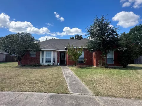 107 Vassar St, Forney, TX 75126