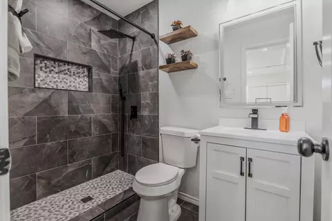 7002 Troy Glen Dr, Dallas, TX 75241