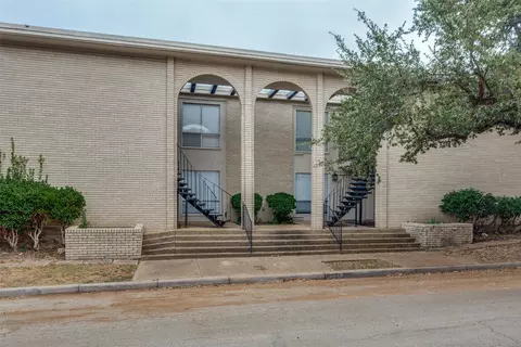 3828 W 7th St, Fort Worth, TX 76107