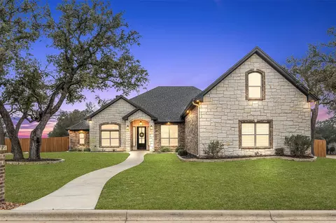 302 Roca Trl, Morgans Point Resort, TX 76513