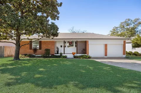 5611 Rocky Ridge Rd, Dallas, TX 75241