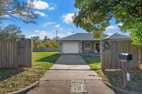 1101 E Walnut St, Waco, TX 76704