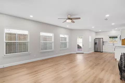 2906 Roxboro Rd, Euless, TX 76039 photo 7