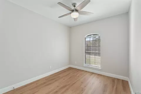 2906 Roxboro Rd, Euless, TX 76039 photo 14