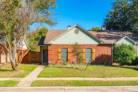 2906 Roxboro Rd, Euless, TX 76039 photo 2