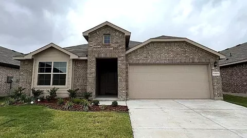 8409 Coffee Springs Dr, Fort Worth, TX 76131