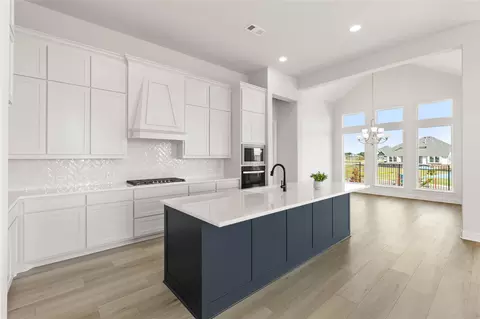 2613 Lee St, Burleson, TX 76028