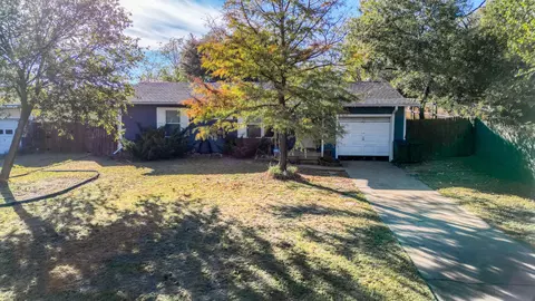 115 Harmon St, Weatherford, TX 76086