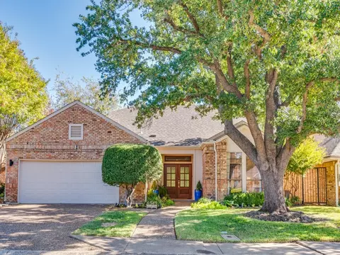 6543 Brook Lake Dr, Dallas, TX 75248
