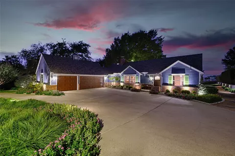 14 Lakeway Dr, Heath, TX 75032