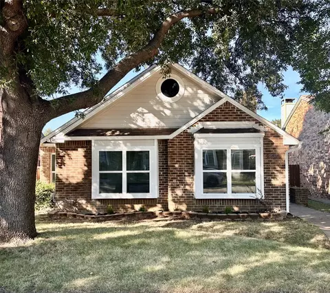 2010 Feather Ln, Lewisville, TX 75077