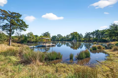 912 Bewley Rd, Whitesboro, TX 76273