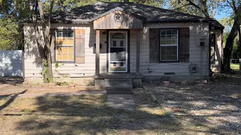 7637 Jacobie Blvd, Dallas, TX 75217
