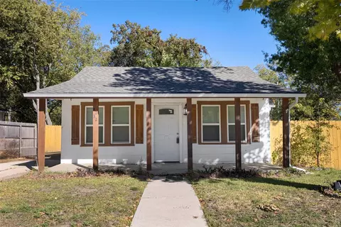 8232 Redonda St, White Settlement, TX 76108