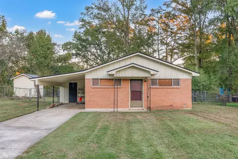 105 Flagg Dr, Haughton, LA 71037